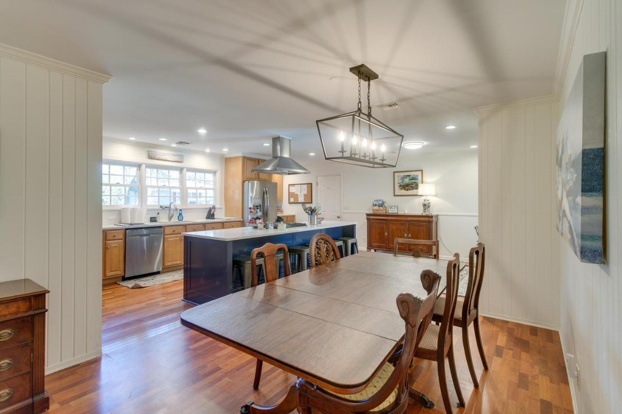 Spacious St Simons Island Vacation Rental With Pool! St. Simons Island 외부 사진