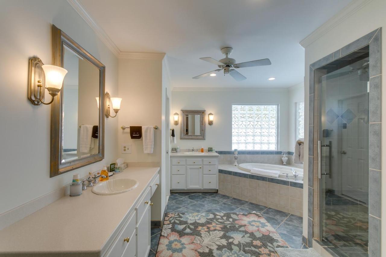Spacious St Simons Island Vacation Rental With Pool! St. Simons Island 외부 사진