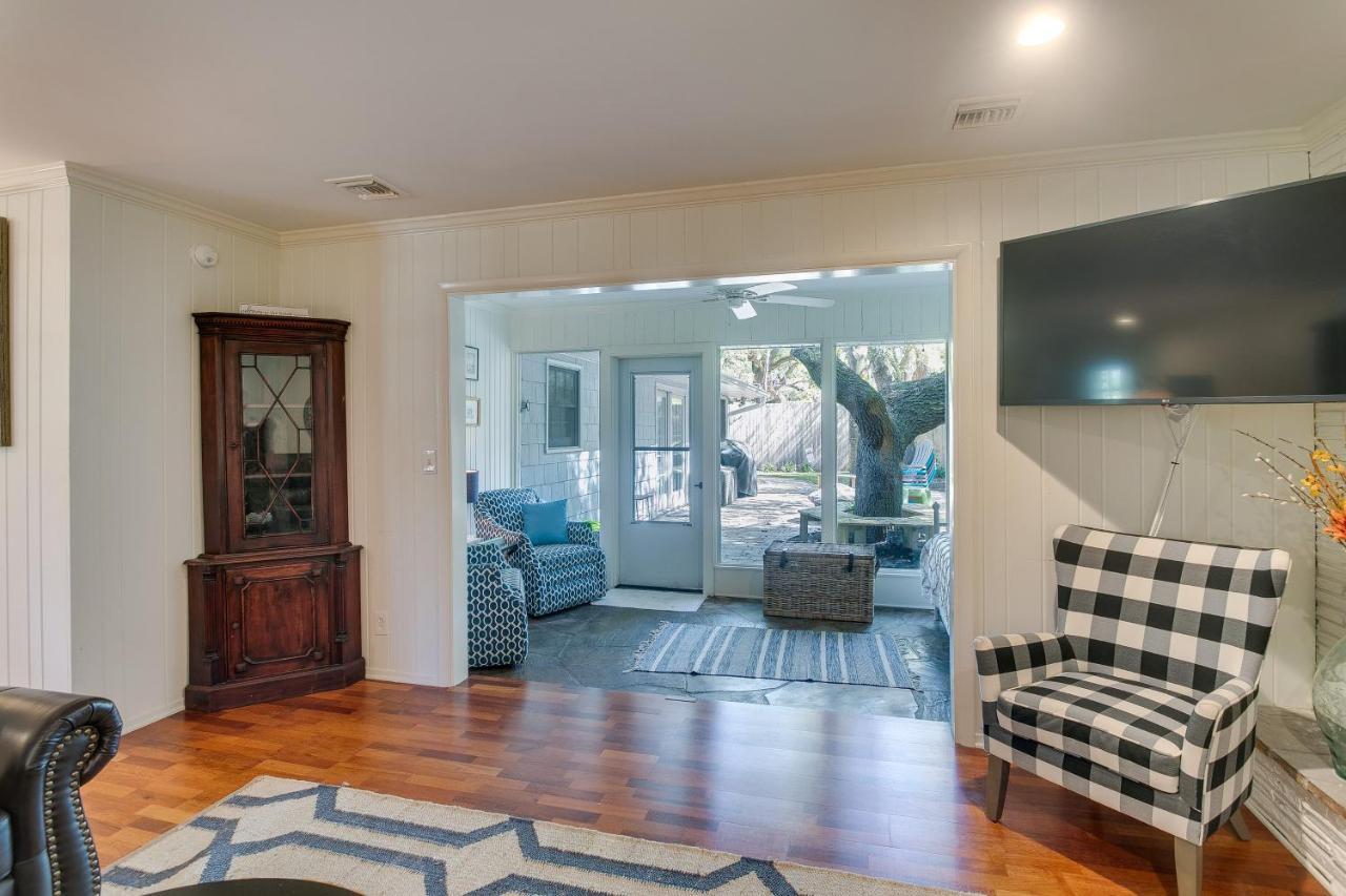 Spacious St Simons Island Vacation Rental With Pool! St. Simons Island 외부 사진