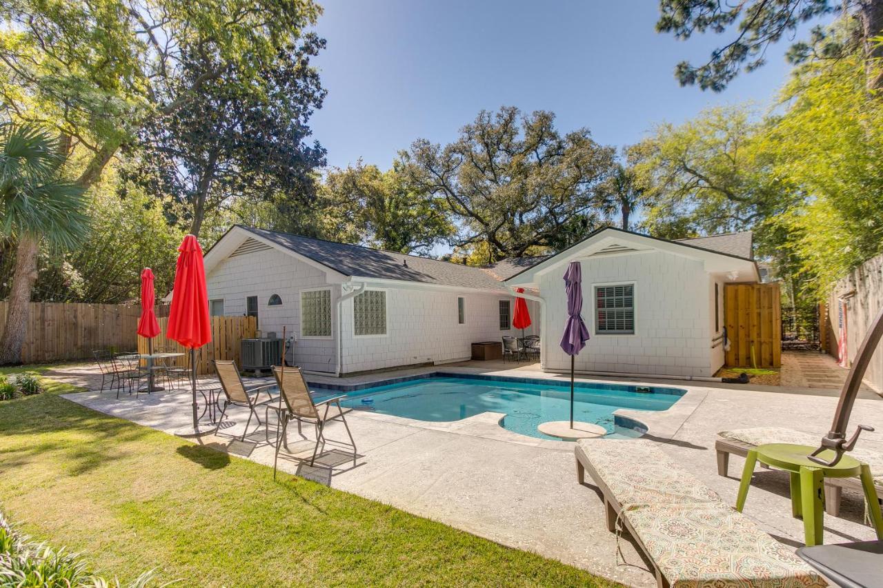 Spacious St Simons Island Vacation Rental With Pool! St. Simons Island 외부 사진